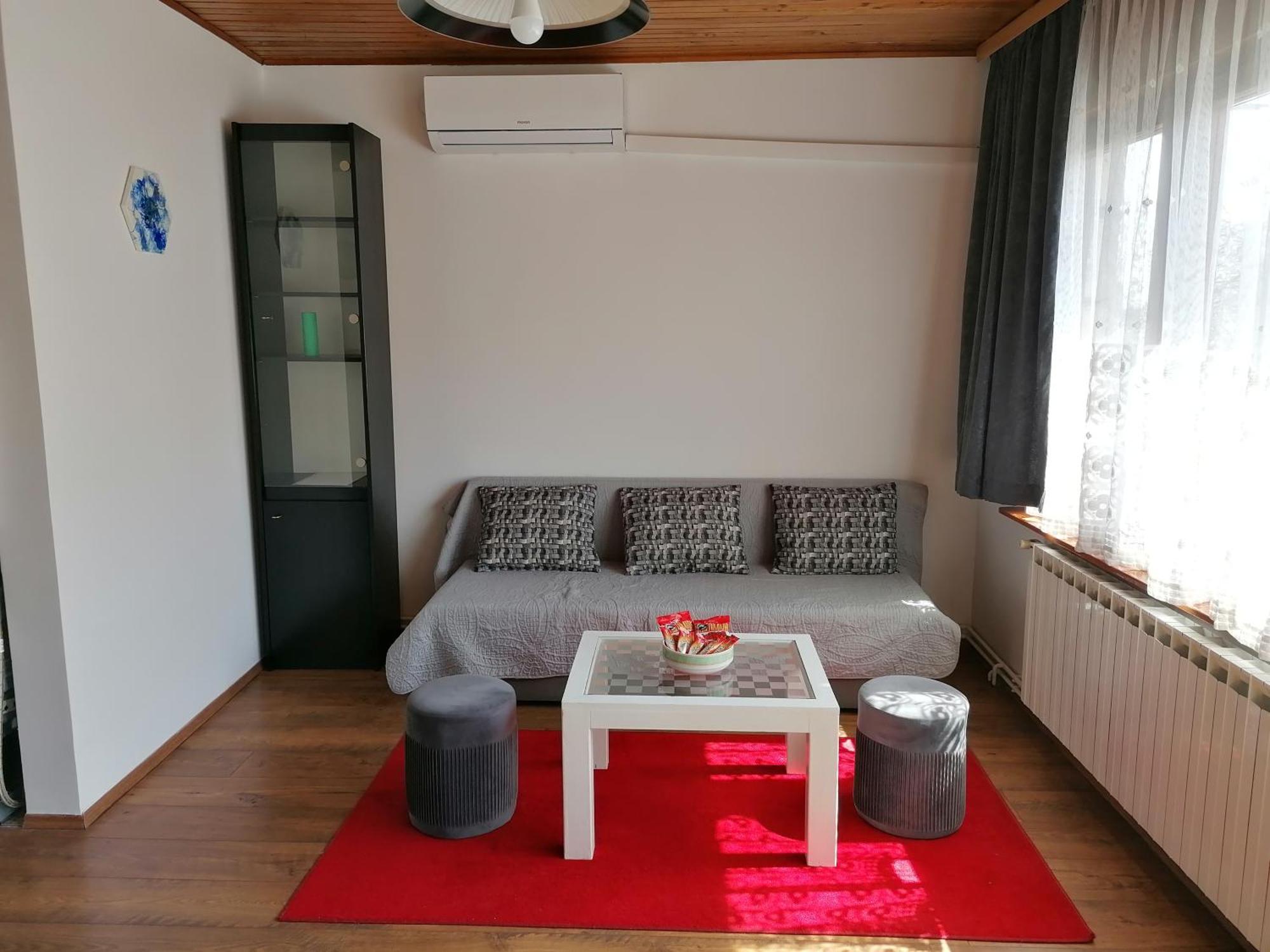 Cozy 1-Bdrm Apt In Dubec, Ideal For Work Or Study Sesvete Exteriér fotografie