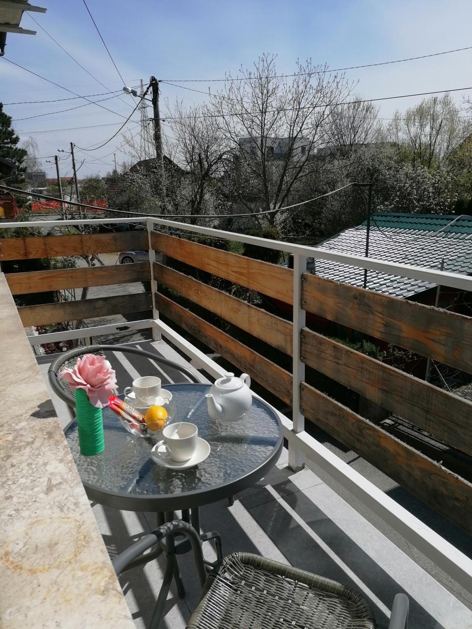 Cozy 1-Bdrm Apt In Dubec, Ideal For Work Or Study Sesvete Exteriér fotografie